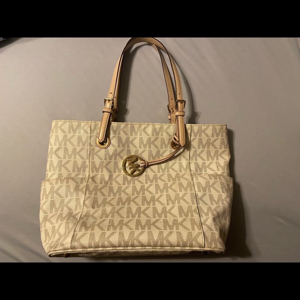 Michael Kors Jet Set travel medium tote bag